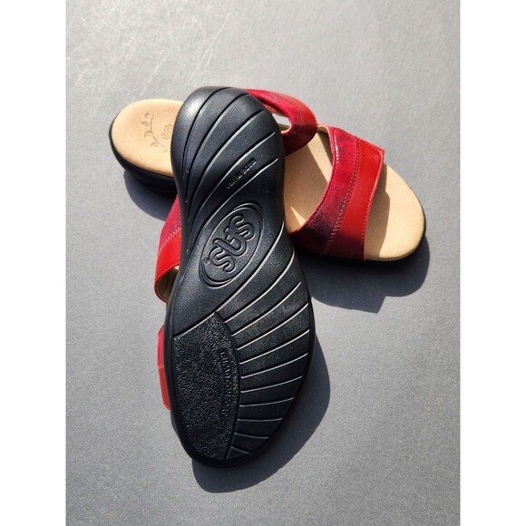 SAS Ruby / Cabernet Red Nudu Leather Sandals Slip On Slides Size 9.5W Adjustable - Picture 6 of 11
